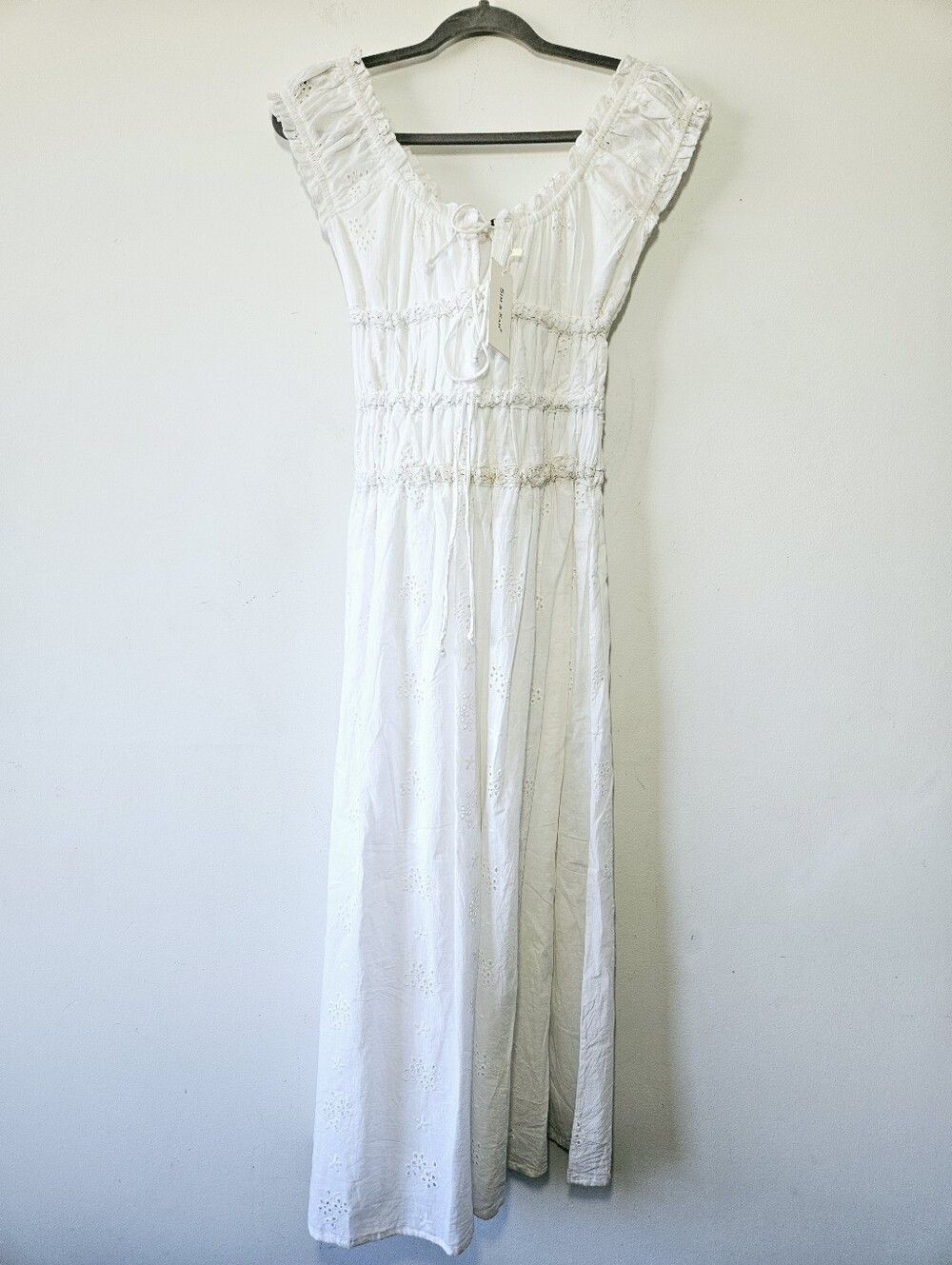 NWT Sim & Sam Ruched Midi Dress Size S White Feminine - Picture 2 of 8